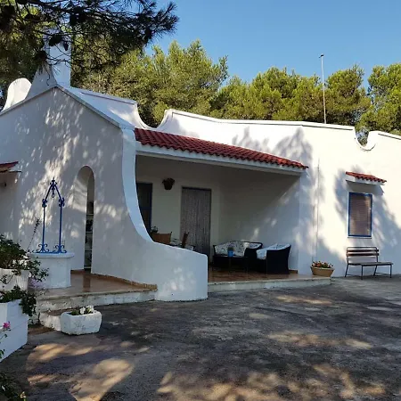 Mina Villa Carovigno