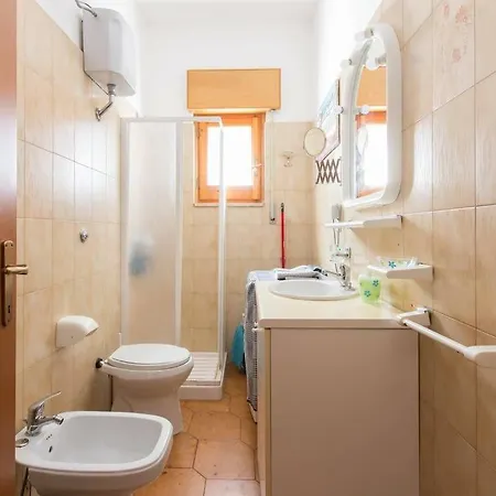 Mina Villa *